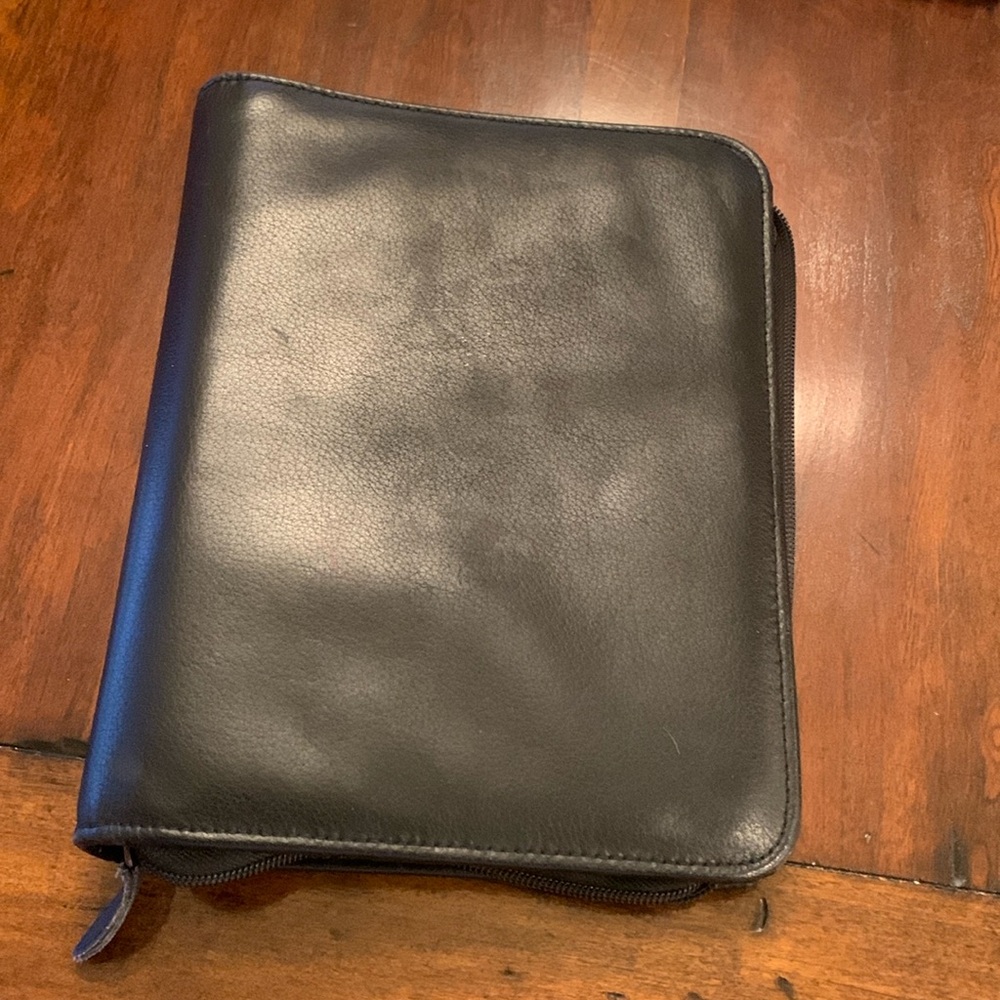 Black Leather Daytimer Zippered Planner Cover Organizer Case🖊️offers welcomed🎁